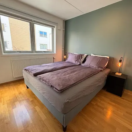 Leilighet I Sentrum, For To Personer Апартаменты *