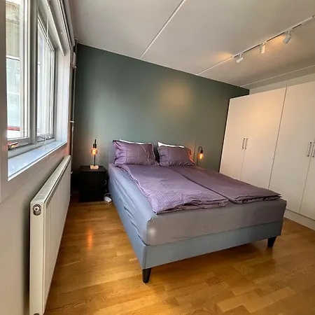 Leilighet I Sentrum, For To Personer Апартаменты *